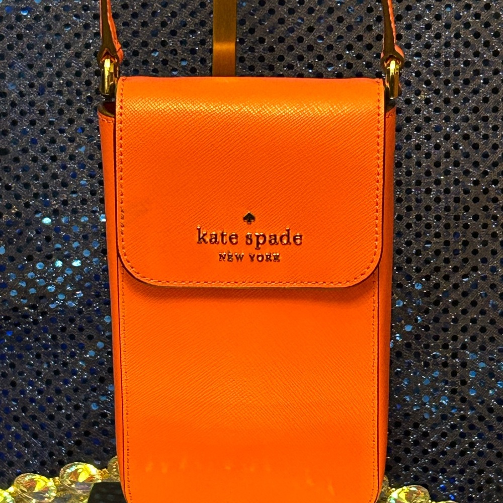 Kate Spade Staci North South Flap Coral Crossbody Phone Case Approx. 4.5 x 7.5